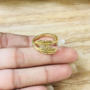 Trendy <b>Top</b> Choice <b>Feather</b> Ring Boho Brass Rings For Women 18k Gold Plated Plume Statement Dainty Jewelry Wholesale/OEM/ODM - Product Image 2
