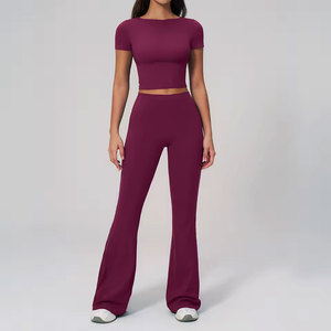 Conjunto Deportivo de 2 Piezas, Traje de Yoga de Manga Corta, Ropa Deportiva para Mujer, Ropa de Entrenamiento, Pantalones Cortos Deportivos para Correr, Conjuntos de Gimnasio - Product Image 2