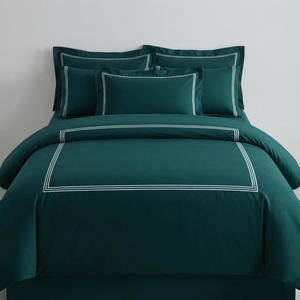 Modern T-150 Cotton Emerald Baratta Stitch Quilt Cover Solid <b>Black</b> with <b>White</b> Stitching 3 Piece <b>Bedding</b> - Product Image 1