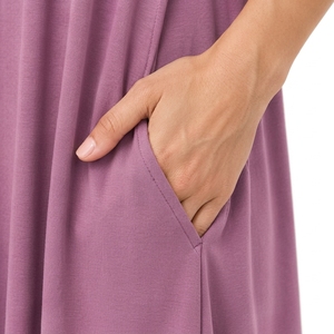 Robe décontractée pour femme, col rond, drapée, longueur genou, en tricot extensible respirant, coupe ample, style A, avec poches latérales, pour toutes les saisons - Product Image 2