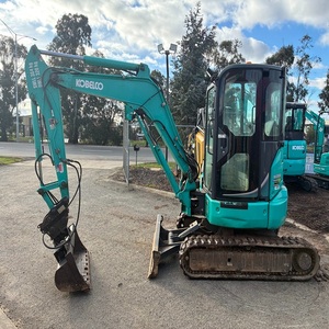 Mini-excavatrice Kobelco moderne pour travaux de construction, équipement pour le creusement de fossés, l'aménagement paysager, les projets d'infrastructure et les chantiers confinés. - Product Image 1