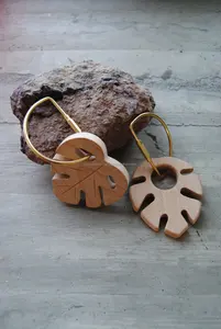 Porte-clés en bois de voyage festif en acier inoxydable fer PU plastique gravé au laser photo numérique pour les vacances et les événements - Product Image 6