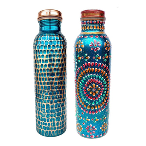 Botella de agua de cobre puro de estilo moderno con diseño martillado a mano, a prueba de fugas y recipiente de cobre para gimnasio, yoga y oficina. - Product Image 6