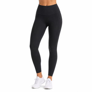 Leggings pour femmes de haute qualité, respirants, fabriqués au Pakistan, coupe ajustée, polyester et élasthanne, effet push-up, personnalisables. - Product Image 5