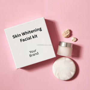 Kit Facial Professionnel Éclaircissant aux Fruits pour une Peau Radieuse et Lumineuse – Traitement Facial Ultra-Puissant 5-en-1 – Services OEM ODM - Product Image 4