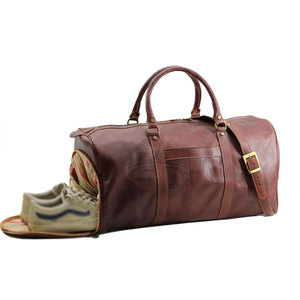 Sac de sport multifonction idéal pour les voyages, les activités de plein air et le transport quotidien, avec une construction en tissu résistant - Product Image 2