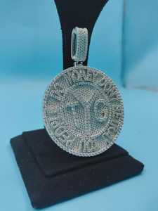 จี้เงินแท้ 925 สไตล์ฮิปฮอป ประดับเพชรโมอิสซาไนต์ VVS แบบ Ice Out รูปวงกลมสลักชื่อตัวอักษร ผ่านการทดสอบเพชร พร้อมจี้ตัวอักษร - Product Image 6