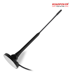 Antenne radio AM/FM universelle à base magnétique Roadpower (RP-ATN-MG-3014) avec prise mâle standard et construction résistante aux intempéries - Product Image 3
