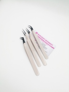 Precision Stainless Steel Beige Eyelash Tweezers With Fine Black Plasma Tips Custom Logo Curved Volume Fiber Tip Lash Tweezers - Product Image 5