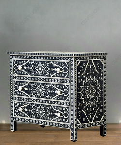 Commode à 3 tiroirs en bois avec incrustations d'os noir, médaillon floral artisanal, meuble de rangement de luxe, mobilier de chambre de designer - Product Image 4