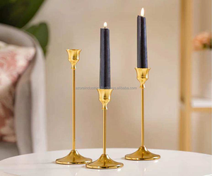 Bougeoirs en fil de fer revêtus d'argent pour l'éclairage de décoration de pièce maîtresse de table de restaurant et l'entrée des mariages de Noël - Product Image 1