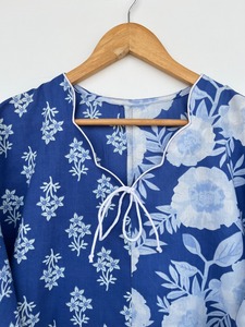 Vestido Maxi Kaftán de Algodón Tejido Floral Azul para Mujer al por Mayor, con Lazo Delantero, Ajuste Holgado, Estilo Vintage Streetwear, Dobladillo Acampanado, Ropa de Resort ODM - Product Image 3
