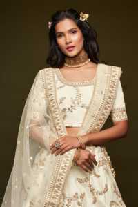 Conjunto de Lehenga Choli de Chifón con Estampado Floral Bordado, Top Corto con Cuello Barco y Manga Corta, Vestido de Dama de Honor Largo hasta el Suelo con Corte en A - Product Image 5