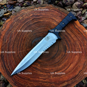 Réplique de couteau de chasse inspiré du film Resident Evil 4, lame fixe robuste, couteau de collection, fabricant en gros - Product Image 2