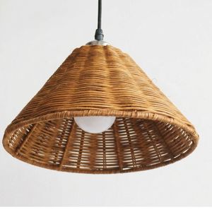<span class=keywords><strong>Paralume</strong></span> in rattan fatto a mano, lampada a soffitto intrecciata per interni di resort e caffè, produttore OEM dal Vietnam - Product Image 2