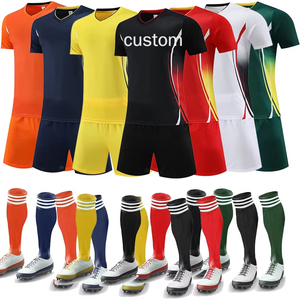 Maillot de football personnalisé, uniforme de football, kit sportif à séchage rapide, tenue d'équipe imprimée, maillot de match à manches courtes - Product Image 4
