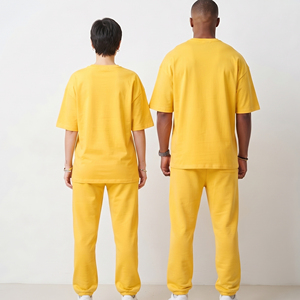 Conjunto de Ropa Deportiva de Alta Calidad, Camiseta y Pantalón Deportivo con Estampado Personalizado, Moda Urbana para Hombre y Mujer - Product Image 2