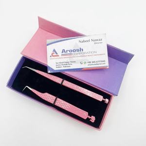 ที่หนีบขนตาตุ๊กตาทำจากสแตนเลสที่สวยงามแวววาวสีชมพูสีขาว90 45องศาเป็นมิตรต่อสิ่งแวดล้อม - Product Image 5