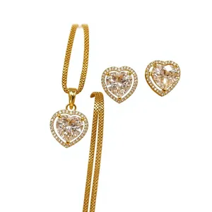 Conjunto de Collar y Aretes de Cristal con Corazón Chapado en Oro para Mujer, Joyería para Bodas y Fiestas - Product Image 1