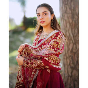 Robe de soirée de créateur Robe brodée à paillettes - Product Image 6