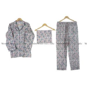 Ensemble pyjama indien fait main 100% coton, imprimé floral, pantalon ultra-confortable et chemise, robe de nuit pour femme, shorts pour la maison, vêtements de nuit d'été - Product Image 2