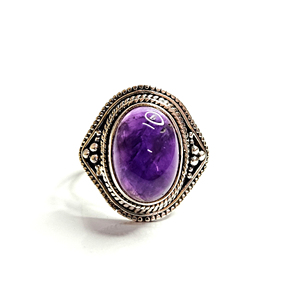 Bague en améthyste 6,7 grammes, catégorie montres élégantes - Product Image 1