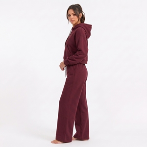 Conjunto Deportivo de Invierno Personalizado para Mujer, Chaqueta Deportiva Corta de Felpa 100% Algodón y Pantalones de Corte Holgado, Proveedor de Marca Privada - Product Image 3
