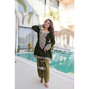 <b>Women's</b> <b>Velvet</b> Zari Embroidered <b>Top</b>-Pant Set with Batwa - Product Image 6