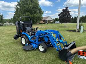 Mini Tractor Agrícola LS Diseñado para Tareas Agrícolas Confiables, Proyectos de Jardinería y Gestión de Propiedades - Product Image 2