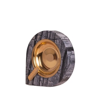 Cendrier naturel et en marbre Plateau artisanal fait à la main avec finition polie Personnalisable pour la vente en gros de cadeaux et la décoration - Product Image 3