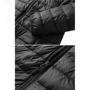 Chaqueta Acolchada Negra para Mujer, Manga Larga, Cuello Alto, Cierre de Cremallera, Invierno, Relleno de Poliéster, Largo Regular - Product Image 4