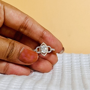 Anillo de Compromiso de Diamantes Naturales de Oro de 14K para Mujer, Corte Brillante Redondo, Color H, Diamantes de Lujo con Incrustaciones, LILABA ENTERPRISE - Product Image 1