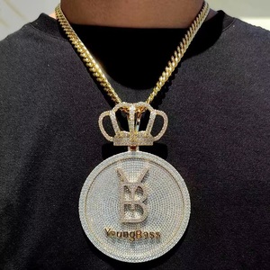 Médaille Couronne Iced Out Jeune en Argent Sterling 925 Micro-Pavé Moissanite, Bijoux Hip Hop - Product Image 3