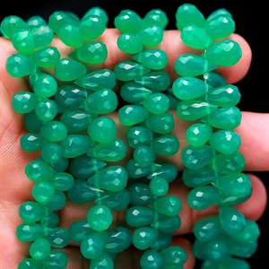 Perles de pierres précieuses en onyx vert naturel facetté en forme de goutte d'eau pour la fabrication de bijoux DIY, la décoration intérieure, les œuvres d'art, fournisseur en gros - Product Image 1