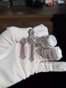 Colgante Religioso con Incrustaciones de Diamantes Moissanite VVS de Corte Brillante Redondo para Joyería Unisex, Colgante Personalizado - Product Image 4