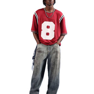 Camisetas de hombre oversize con rayas universitarias y número 8, estilo urbano, mezcla de algodón, proveedor de camisetas de fútbol americano personalizadas - Product Image 3