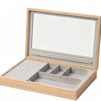 Boîte à bijoux simple en bois de bambou naturel avec couvercle miroir, doublure en feutre gris, fermeture magnétique, rangement personnalisable