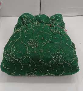 Tela Fresca con Bordado de Redes Ton a Ton - Product Image 2