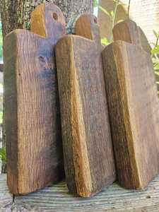 Planche à découper en bois faite à la main pour la viande, les légumes et le pain - Product Image 1