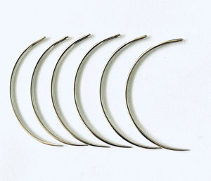 Aiguille à tresser en forme de C pour extensions de cheveux, outil de précision pour coiffeurs professionnels, idéal pour les services de tressage et d'extension capillaire - Product Image 4