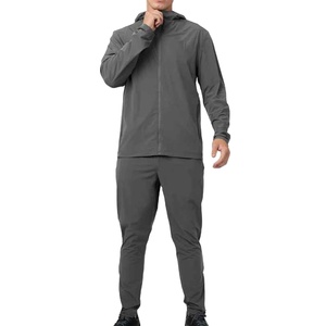 Conjunto Deportivo Personalizado para Hombre, Chaqueta Cortavientos Reflectante, Pantalones Deportivos de Poliéster y Nailon, Ropa Deportiva Urbana - Product Image 1