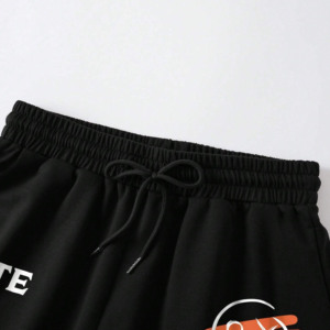 Shorts Streetwear Noirs pour Femmes 100% Coton Écologique Taille Élastique Tricoté Respirant Ajusté - Product Image 4