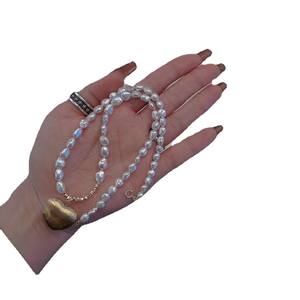 Korean Style Retro Elegant Women's <b>Necklace</b> Irregularly Shaped <b>Pearl</b> with <b>Heart</b>-Shape Cool Collarbone Pendant <b>Necklace</b> - Product Image 5