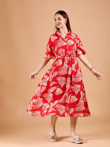 Robe trapèze rouge à imprimé floral, faite main en Inde, pour femme, décontractée, longueur midi, grande taille, idéale pour un port quotidien confortable. - Product Image 4