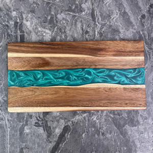 Planche à découper ronde en bois et résine époxy, faite à la main, de luxe, épaisseur 1,5 cm, passe au lave-vaisselle, pour la cuisine et la table à manger - Product Image 6