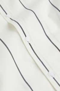 เสื้อเชิ้ตแขนสั้นลำลองแบบใหม่มาถึงแล้ว ราคาถูก ผ้าฝ้าย 100% ติดกระดุม รับสกรีนโลโก้บนเสื้อ - Product Image 5