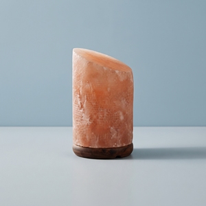 Lámpara de Sal del Himalaya de Cristal Rosa en Forma de Cilindro Inclinado Único para Mesas de Consola Modernas y Decoración de Dormitorios - Product Image 2