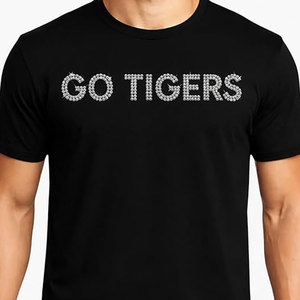 T-shirt personnalisé pour homme avec strass, col rond orné de cristaux, texte personnalisé, chemise scintillante et éblouissante - Product Image 3