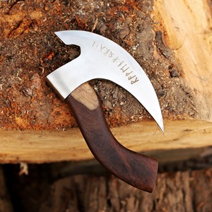 Hache à pizza style Viking très populaire, en acier forgé à la main, avec fourreau en cuir de qualité supérieure, idéale pour le camping et le bricolage - Product Image 4