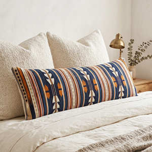 Housse de coussin lombaire extra longue 30 x 80 cm avec motif rayé Heritage pour lit, banc et canapé - Product Image 1
